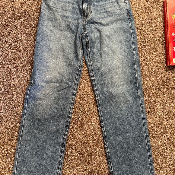 UNIQLO U Regular-Fit Straight Jeans - Picture 6 of 6